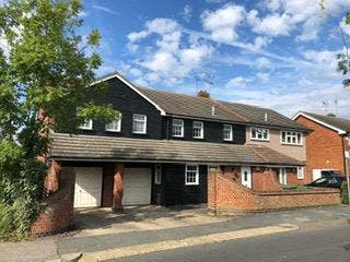 Large ENSUITE  double room - SS16- Station  Main Photo