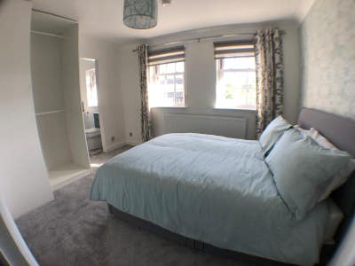 ENSUITE Double Room - SS16- Close to Station  Main Photo