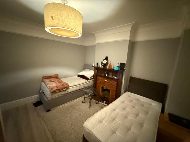 Shared Double Room for Rent in Ealing Main Photo