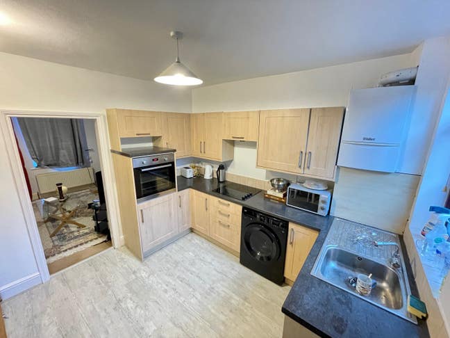 Large Single Bedroom in Crookes - Bills inc! Main Photo