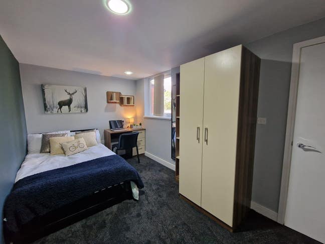  Ensuite room. All bills incl plus council tax Main Photo