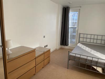 Beautiful flat to rent in uxbridge near to the tub Main Photo