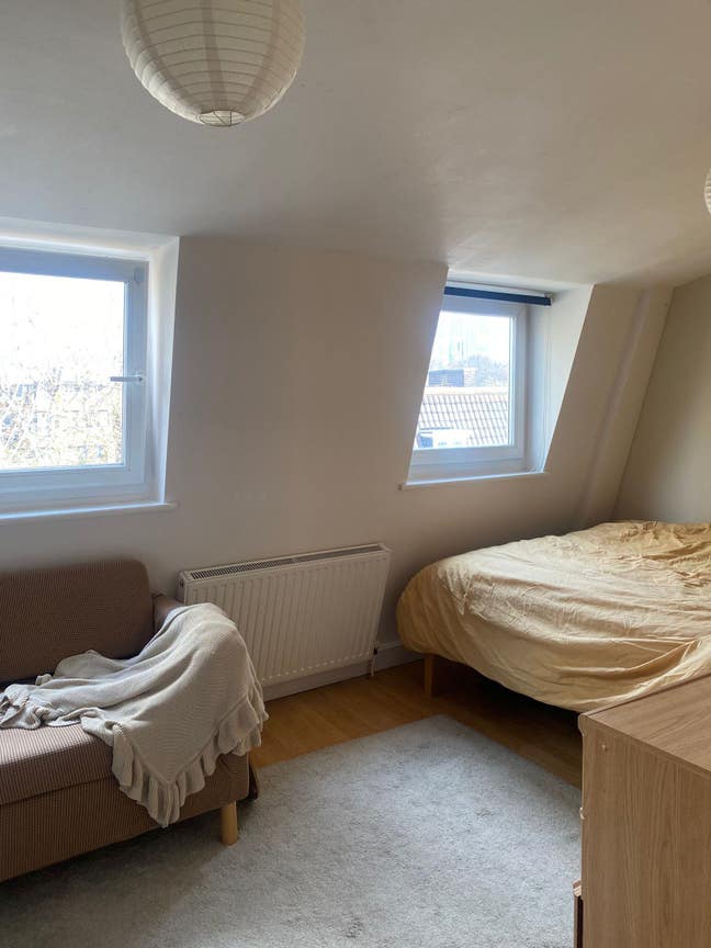 Sublet old street bright double room  Main Photo