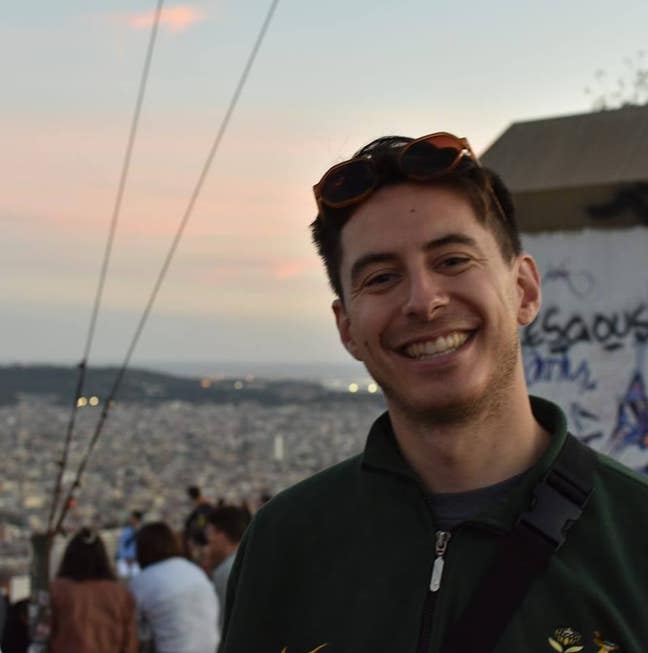 Masters student looking for accomodation Main Photo