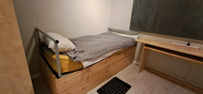 Fully furnished Single bedroom in Battersea. Main Photo