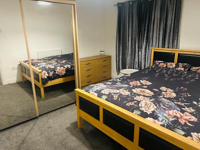 Room for rent  Main Photo