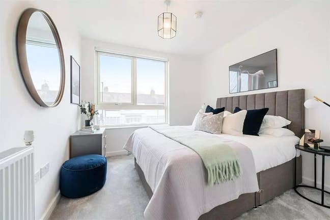 Double room in a modern 2-bedroom apartment Main Photo