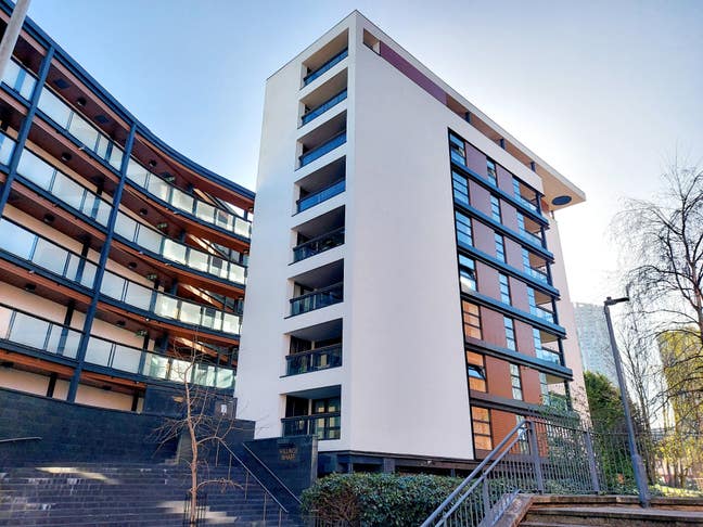 Modern One Bedroom Apartment in Central Stratford Main Photo