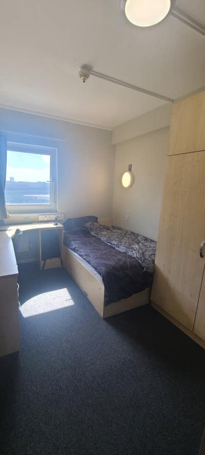 Ensuite Premium Range 2 Room, Aston Main Photo