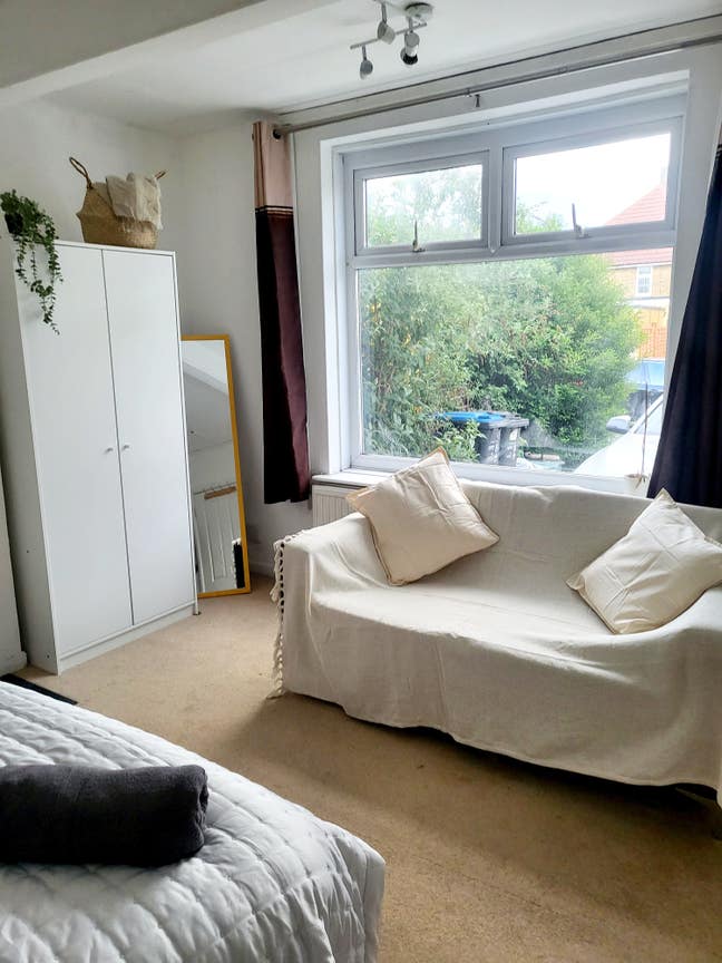 Lovely Double Rm Available Now £800 Inc Bills Main Photo