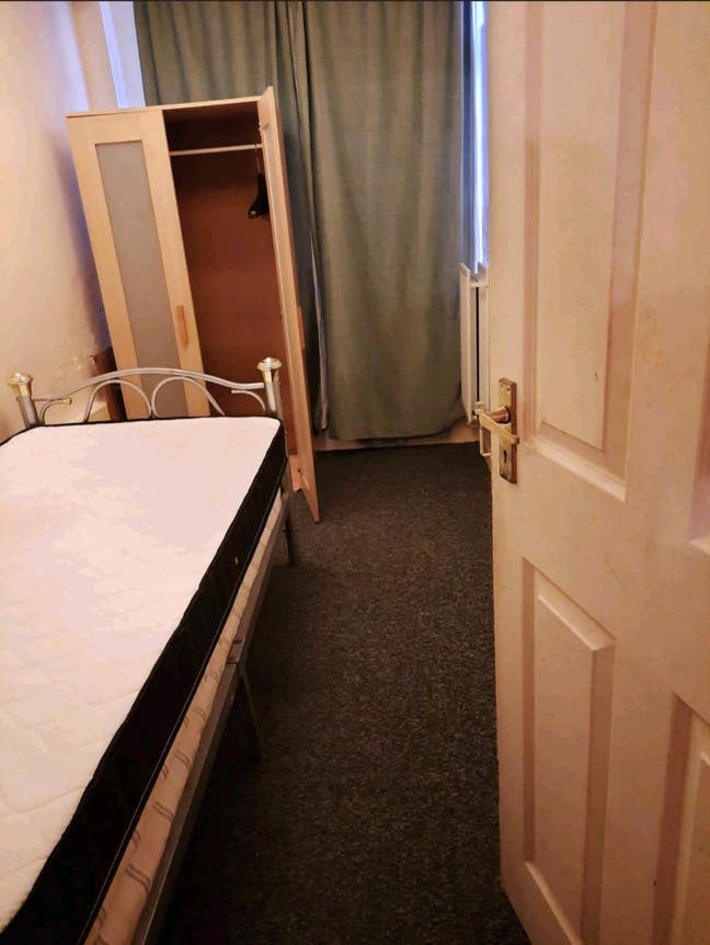 A single room for rent in SW9 Main Photo