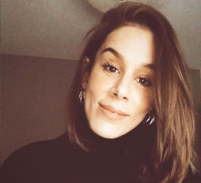 Looking for place to call home + lovely flatmate!  Main Photo