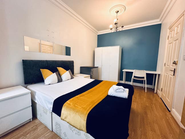 🌿 Stylish Double Room Next to Gladstone Park 🌿 Main Photo