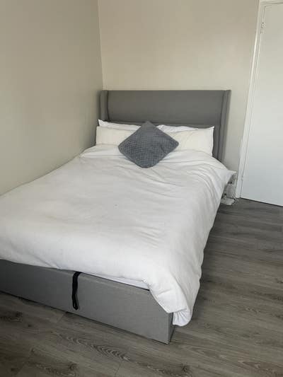 Double Room Available in Dagenham East Main Photo