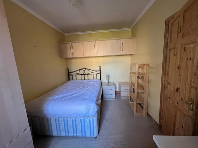 Double room in lovely house Main Photo