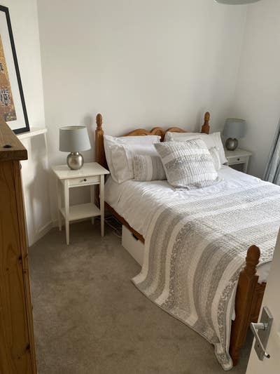 Lovely double room in shared house Main Photo