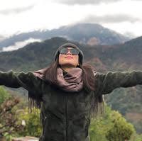 Professional Female seeks a single or double room Main Photo