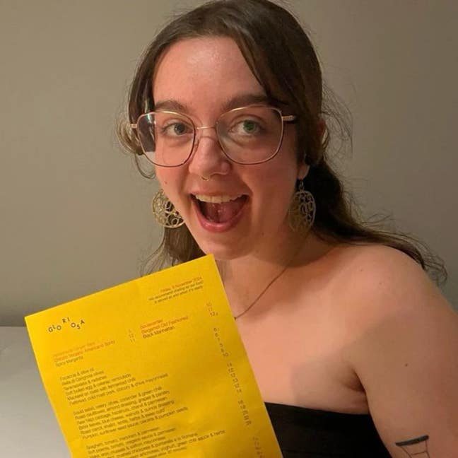 Looking for a room Main Photo