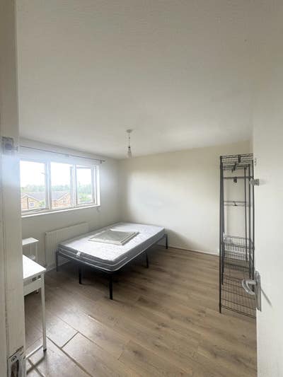 Bright EnSuite Double Bedroom - Thamesmead Main Photo