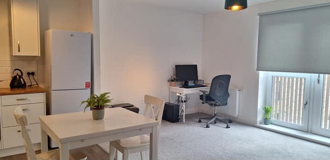 1 bed flat available for 1 month, bills incl. Main Photo