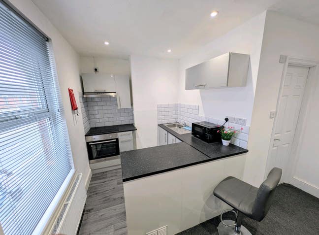 Fantastic Studio Apartment Main Photo
