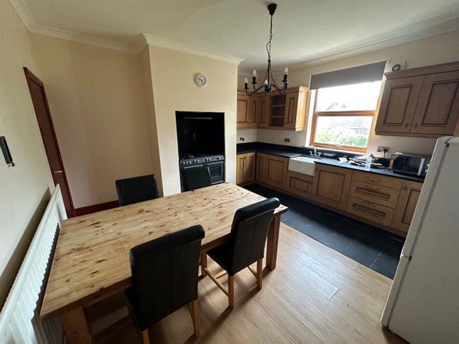  £100 Deposit Furnished Rooms  All Bills Included Main Photo