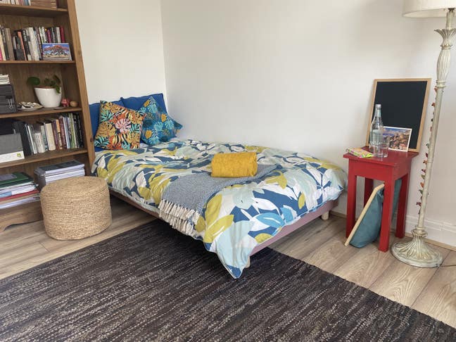 Double room/Studio room/Entire apartment Main Photo