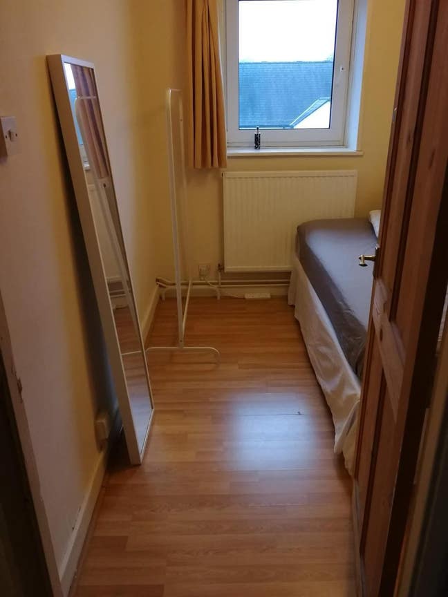 Bright and cosy room E2 &pound;600 Main Photo