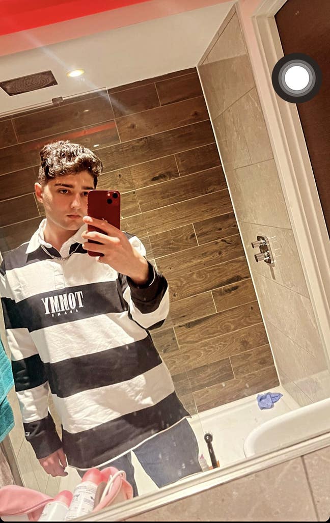 Young LGBT professional seeks a double room Main Photo