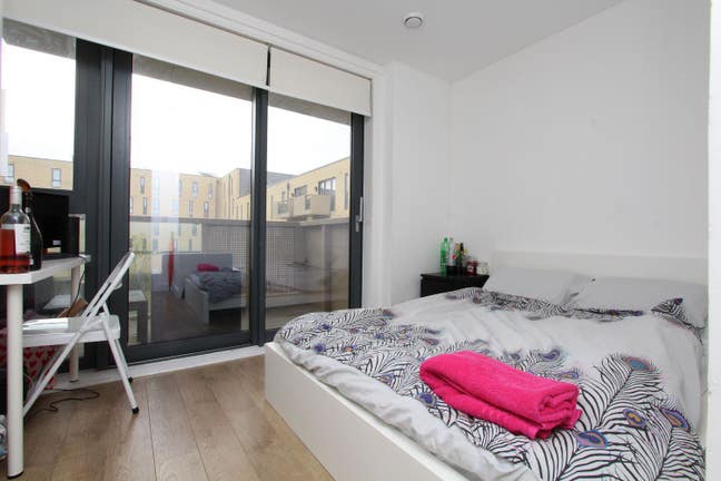 ⭐Limited Time Offer ⭐Tower Hill⭐E1 ⭐ Main Photo