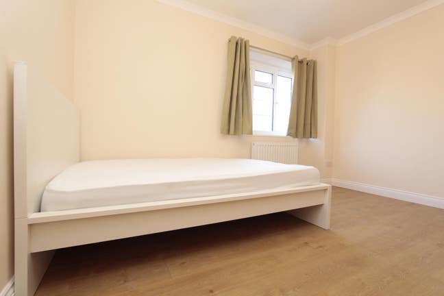 ⚡Hot Room Alert – Maida Vale Beauty–Move in Today! Main Photo