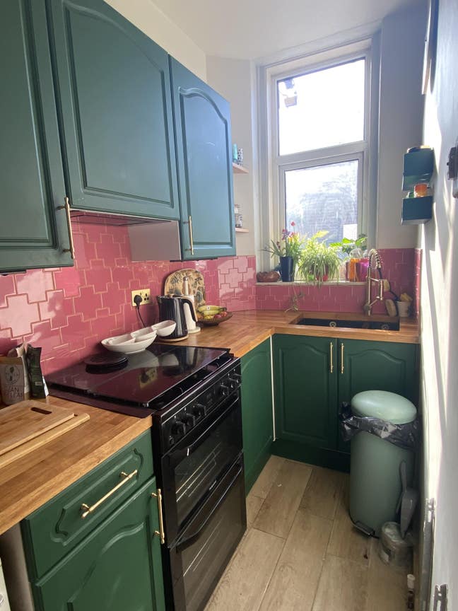 Large Double room to rent Main Photo