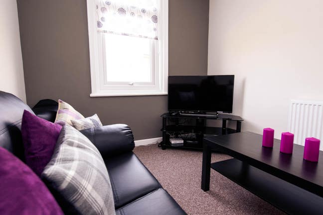 Double ensuite to rent-friendly central houseshare Main Photo