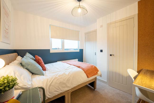  En-Suite Room | All Bills Included in CV2 Main Photo