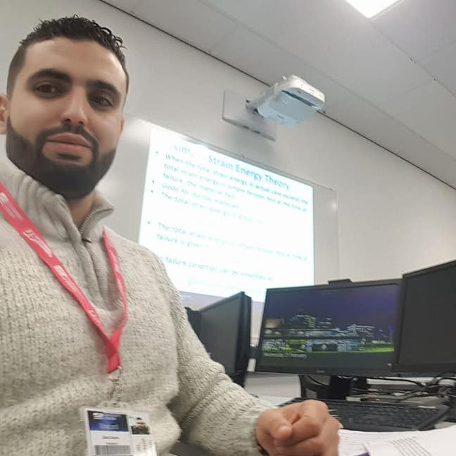 Room for Professional Person  Main Photo