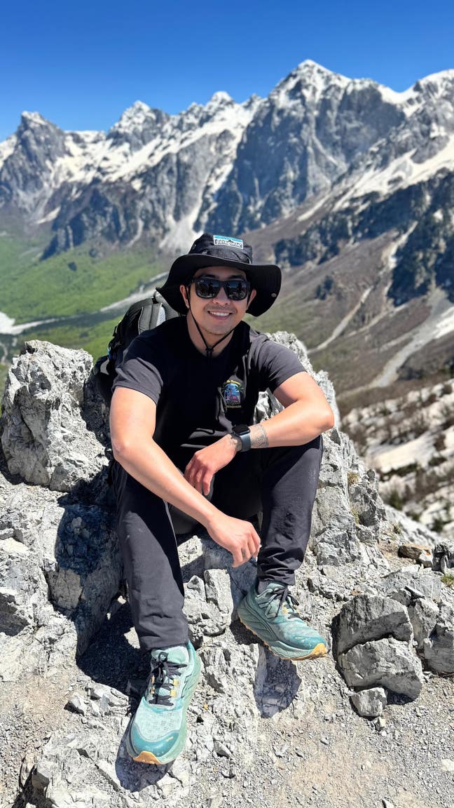 Looking for housemate to share or buddy up with Main Photo