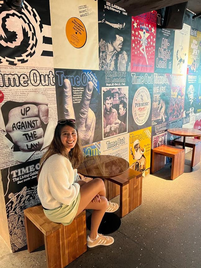 Professional seeking single or double room Zone 1 Main Photo