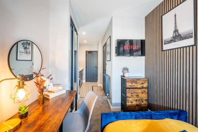 Unmatched Quality 🤩 Separate Kitchen Studio👌 SN1 Main Photo