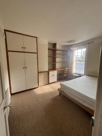 Double room in a Victorian house next to mill road Main Photo