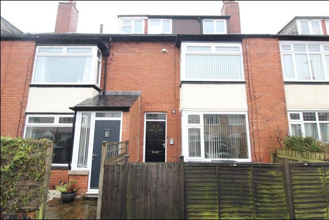 A beautiful one bedroom apartment in Roundhay Main Photo