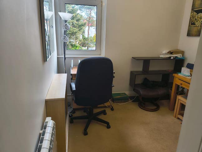 1  Double bedroom plus office with desk for rent Main Photo