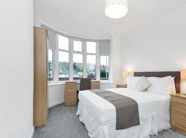 1 Bed Penthouse, Wallan Street, NG7 Main Photo