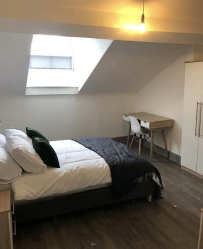 *Affordable 1-Bed Flatshare near Train Station* Main Photo