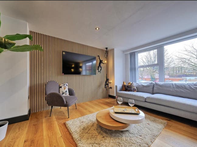 *City Flatshare Main Photo