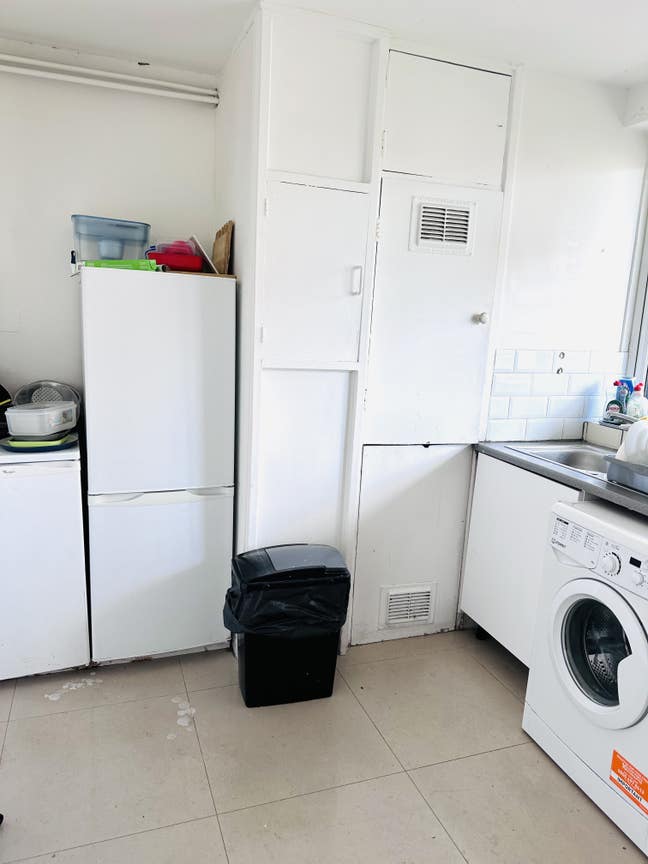 14 N Massive Double Room  4 Mins. from Manor House Main Photo