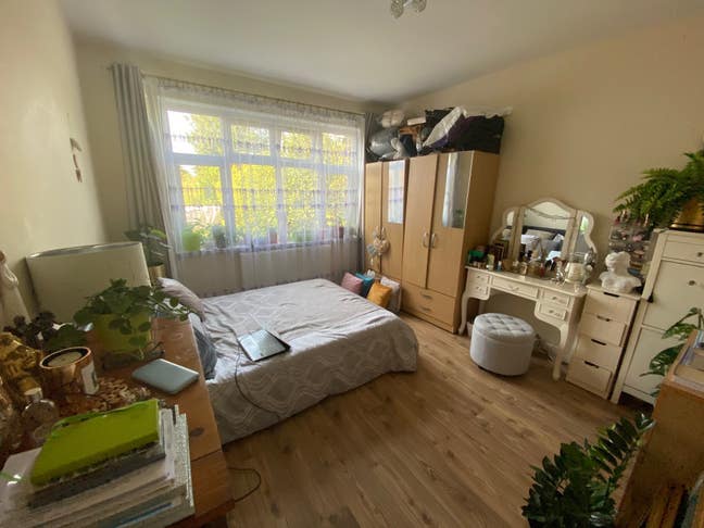 Room Opposite Hospital Main Photo