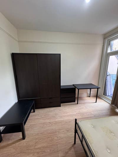 Double Room with Private Access to Garden and Co Main Photo