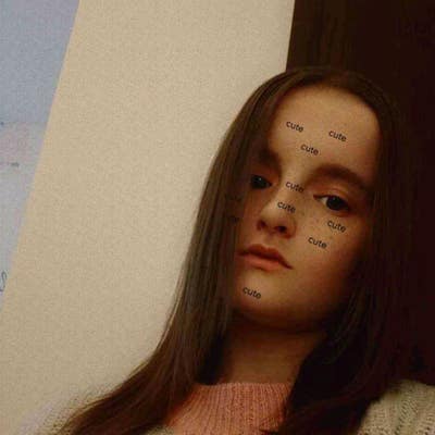 I am a female aged 18. I am looking for a dou... Main Photo