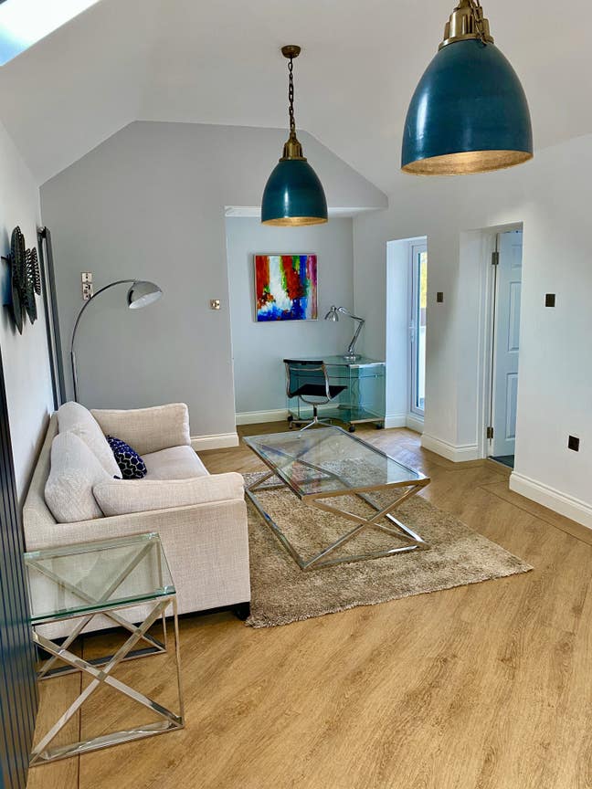 One bed house set in idyllic equestrian country Main Photo