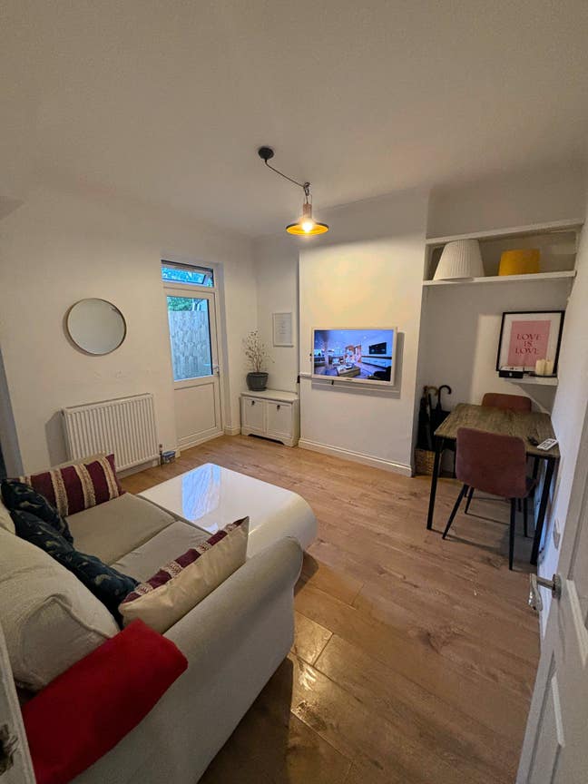 URGENT 💫 Double room at N17 💫  Main Photo